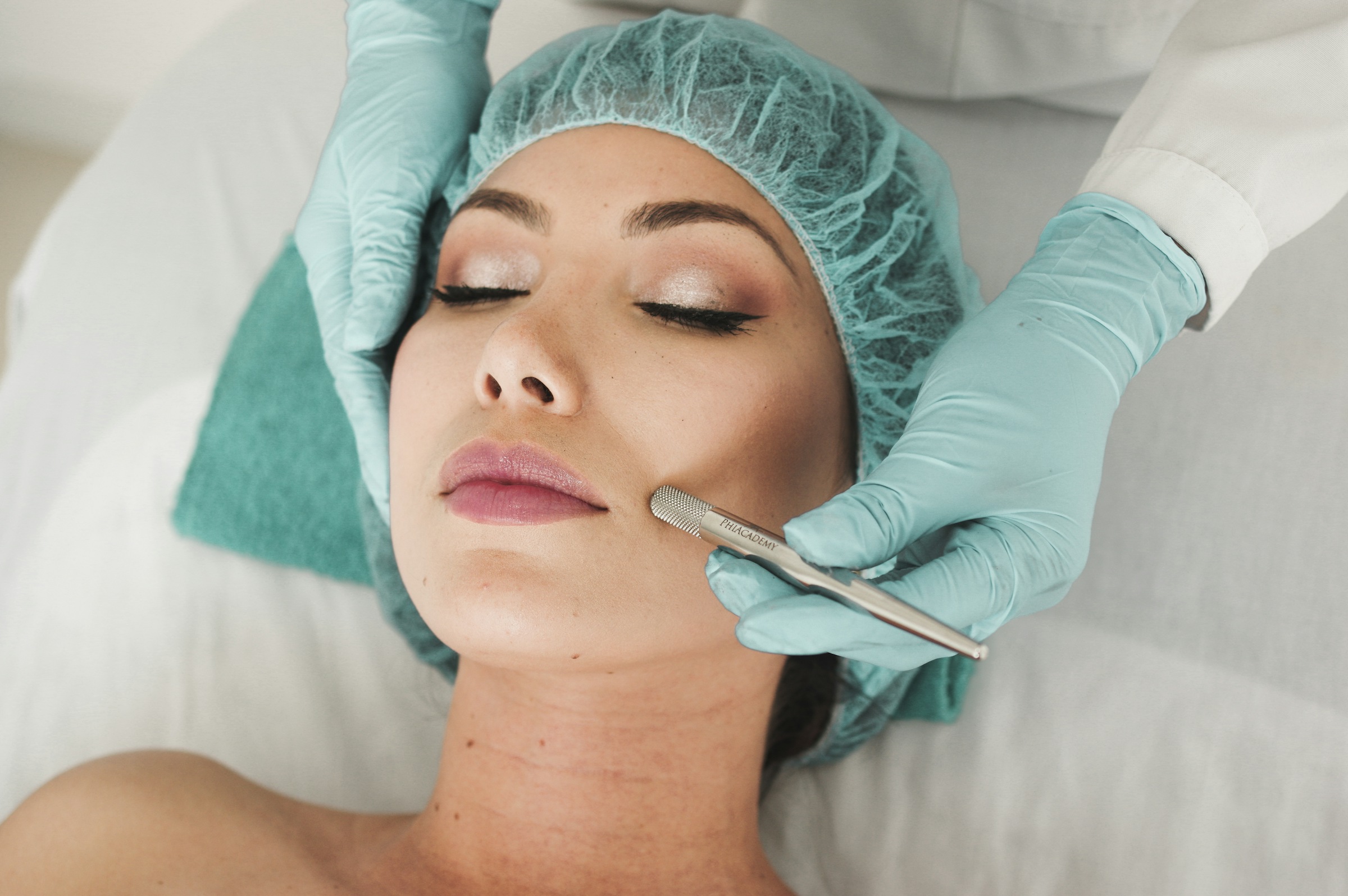 Harmonização facial e biorremodelação na Estetic Doctor